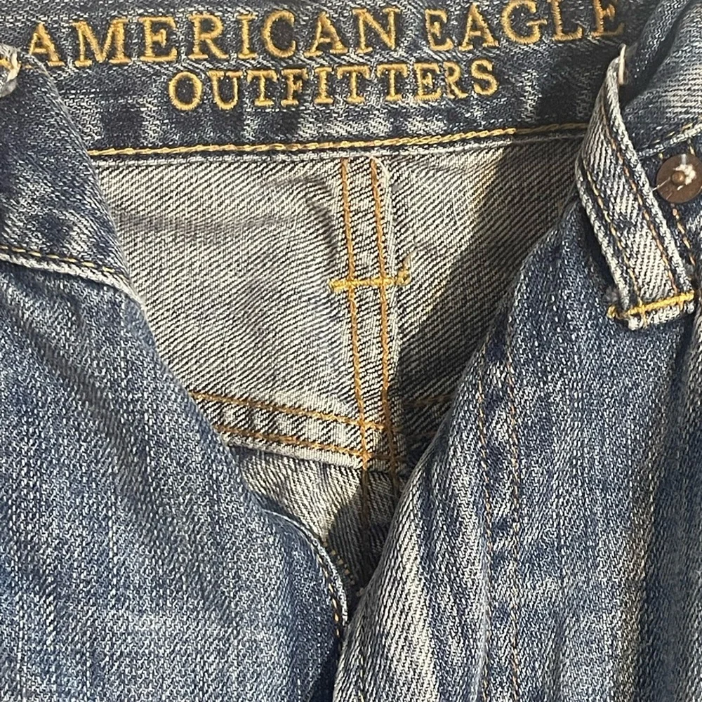 American Eagle Outfitters Men's Faded Blue Jeans Size 29 x 32